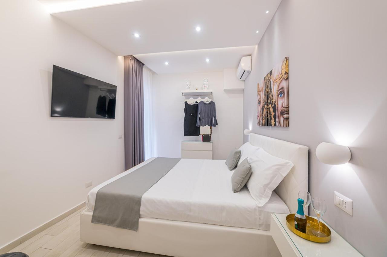 Double Room Balcony,1372446440:JPEG