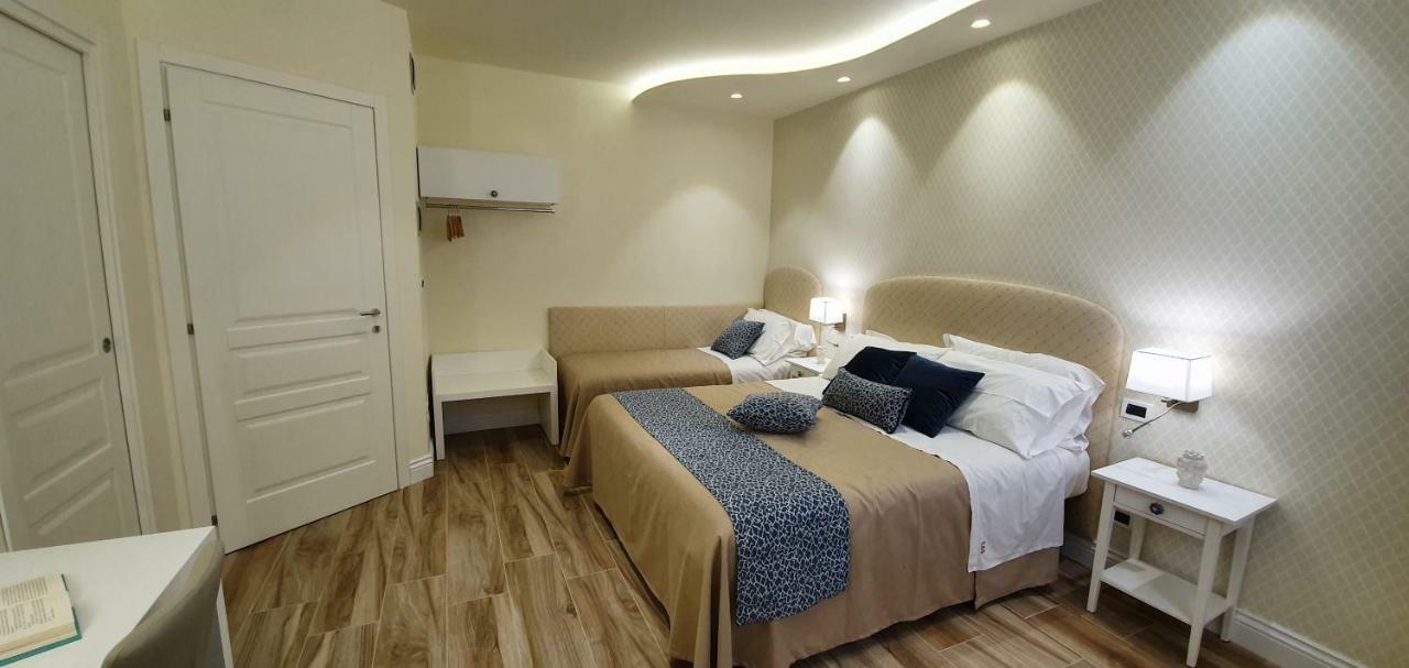 Standard Triple Room,785256300:JPEG
