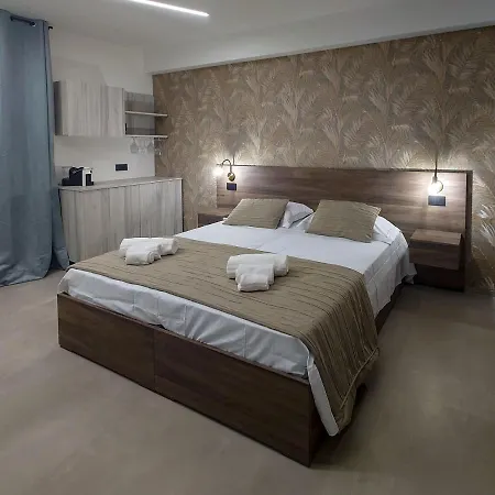 Don Turi - Charming Room-3